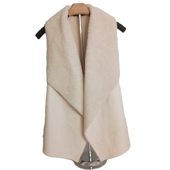 Lauren Ralph Lauren Jackets & Blazers - Lauren Ralph Lauren Faux Suede Sherpa Vest Women’s L - Large